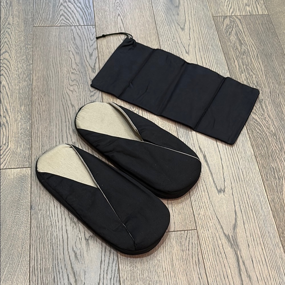 Japanese Style Black and Cream Slippers